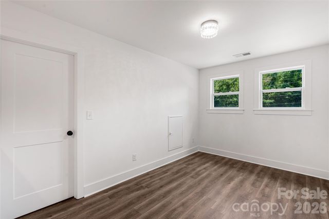 209 East Dixon Street, Lincolnton, NC 28092
