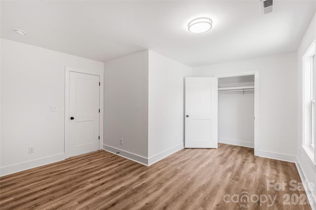 209 East Dixon Street, Lincolnton, NC 28092