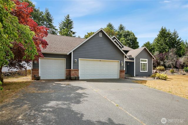 25749 Pyramid Lane NW, Poulsbo, WA 98370