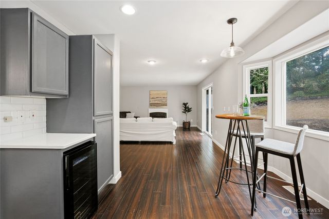 25749 Pyramid Lane NW, Poulsbo, WA 98370