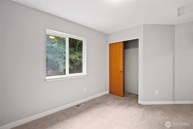 25749 Pyramid Lane NW, Poulsbo, WA 98370