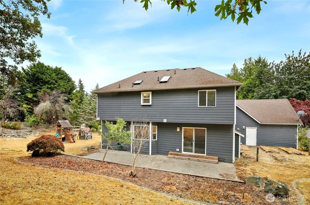 25749 Pyramid Lane NW, Poulsbo, WA 98370