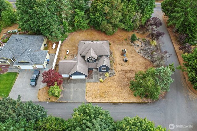 25749 Pyramid Lane NW, Poulsbo, WA 98370