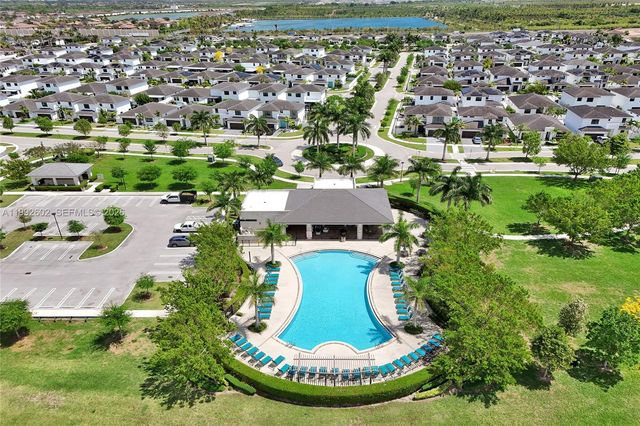 10945 SW 235th Ln, Homestead, FL 33032