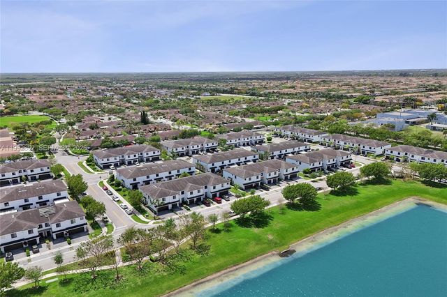 10945 SW 235th Ln, Homestead, FL 33032