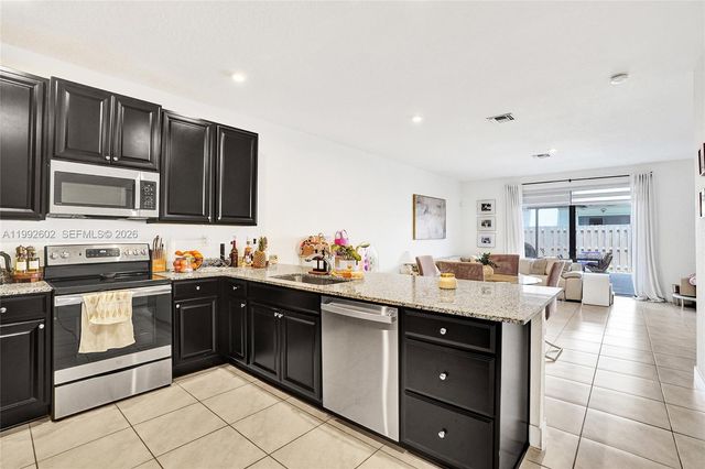 10945 SW 235th Ln, Homestead, FL 33032