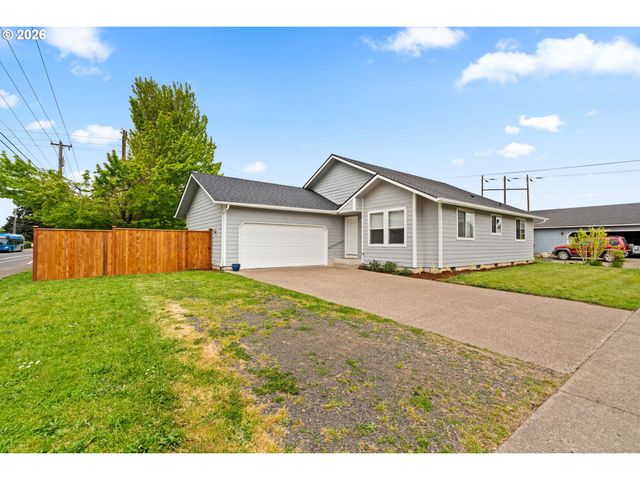 1107 ECHO HOLLOW Rd, Eugene, OR 97402