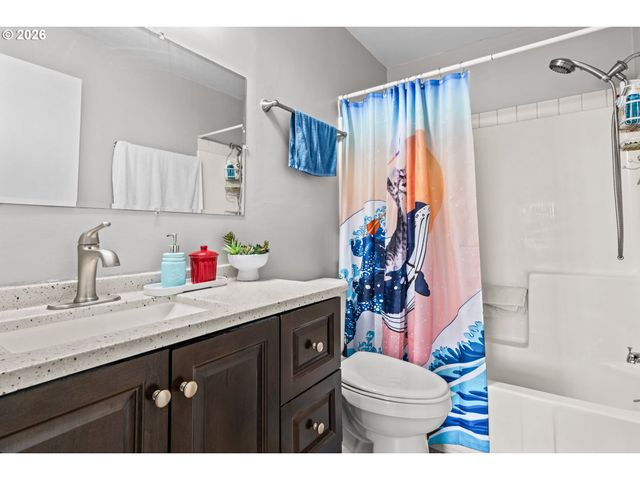 1107 ECHO HOLLOW Rd, Eugene, OR 97402