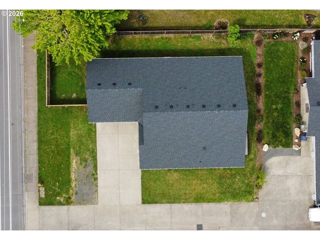 1107 ECHO HOLLOW Rd, Eugene, OR 97402