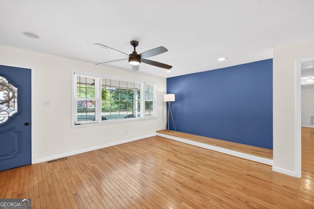 942 Powderbag Creek Road, Hartwell, GA 30643