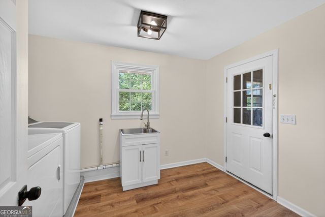 942 Powderbag Creek Road, Hartwell, GA 30643