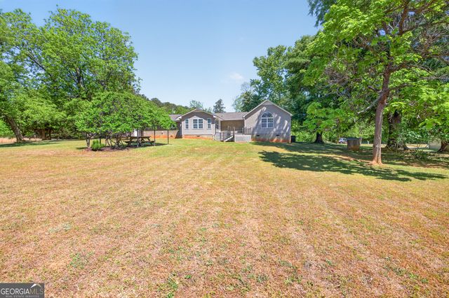 942 Powderbag Creek Road, Hartwell, GA 30643