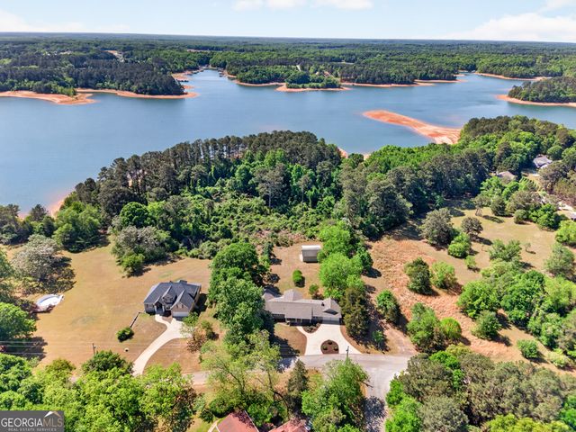 942 Powderbag Creek Road, Hartwell, GA 30643