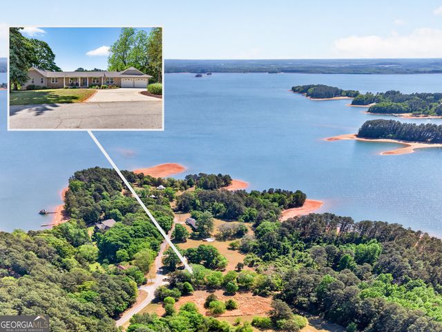 942 Powderbag Creek Road, Hartwell, GA 30643
