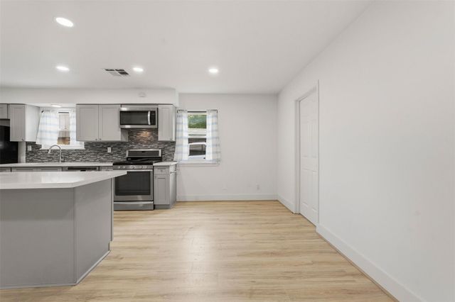 1219 Wisterwood Drive, Houston, TX 77043