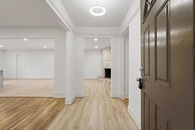 1219 Wisterwood Drive, Houston, TX 77043