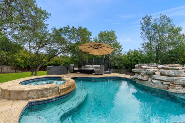 3230 Roan Way, San Antonio, TX 78259