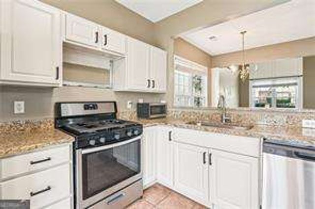 1726 Taynton Circle NW, Kennesaw, GA 30152