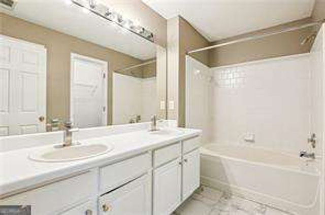 1726 Taynton Circle NW, Kennesaw, GA 30152