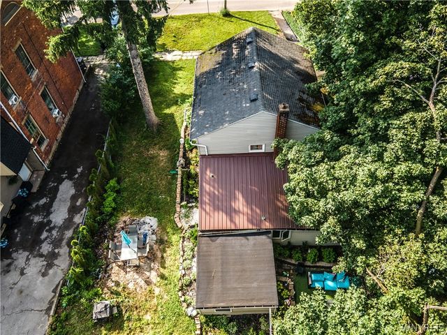 327 Market Street, Lockport City, NY 14094