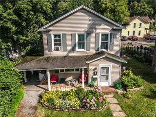 327 Market Street, Lockport City, NY 14094