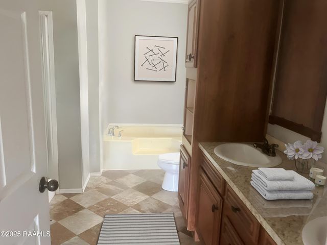 1062 Anse Broussard Highway, Breaux Bridge, LA 70517