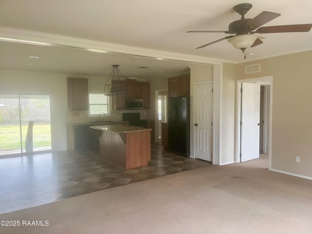 1062 Anse Broussard Highway, Breaux Bridge, LA 70517