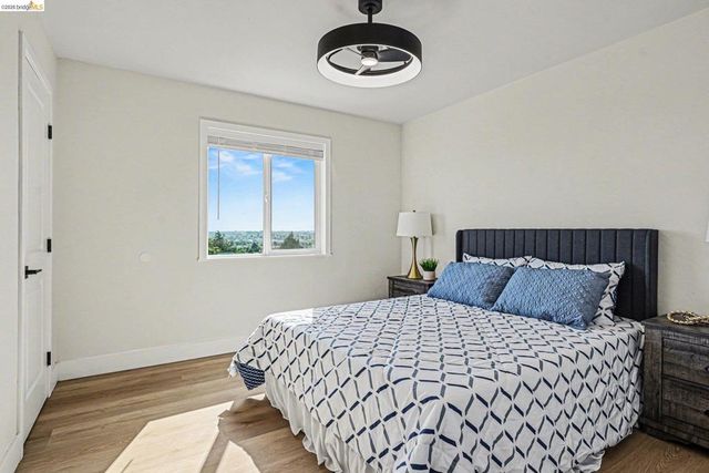 16085 Gramercy Dr, Castro Valley, CA 94578