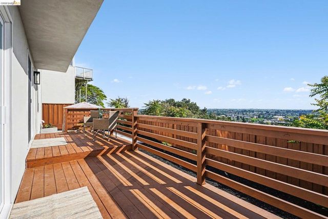 16085 Gramercy Dr, Castro Valley, CA 94578