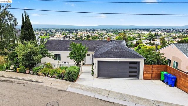 16085 Gramercy Dr, Castro Valley, CA 94578