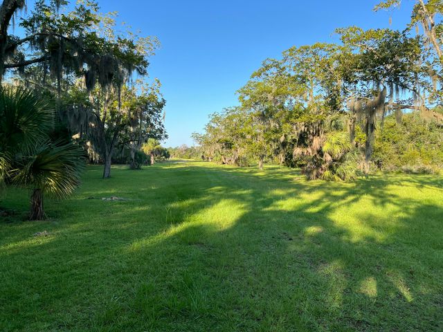 861 Edding Creek Drive, Edisto Island, SC 29438
