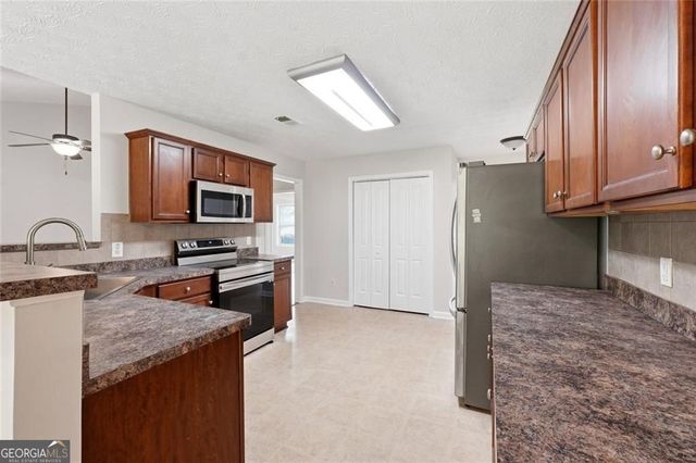 131 Elk Drive, Temple, GA 30179