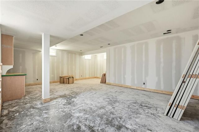 1223 Larkspur Place, Raymore, MO 64083