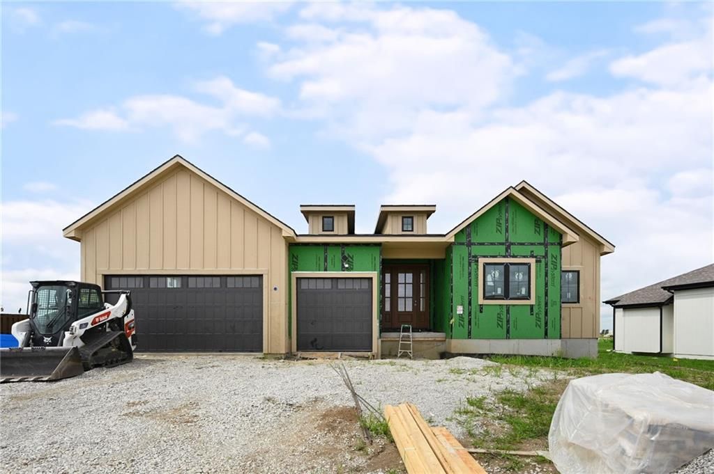 1223 Larkspur Place, Raymore, MO 64083