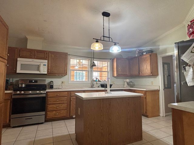 121 Scotts Pond Trail, Moncks Corner, SC 29461