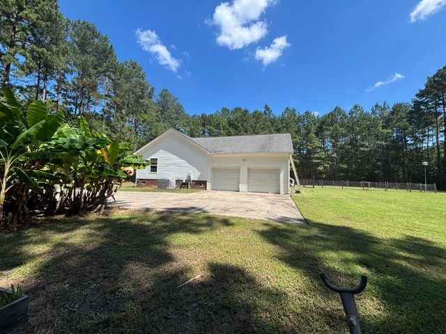 121 Scotts Pond Trail, Moncks Corner, SC 29461