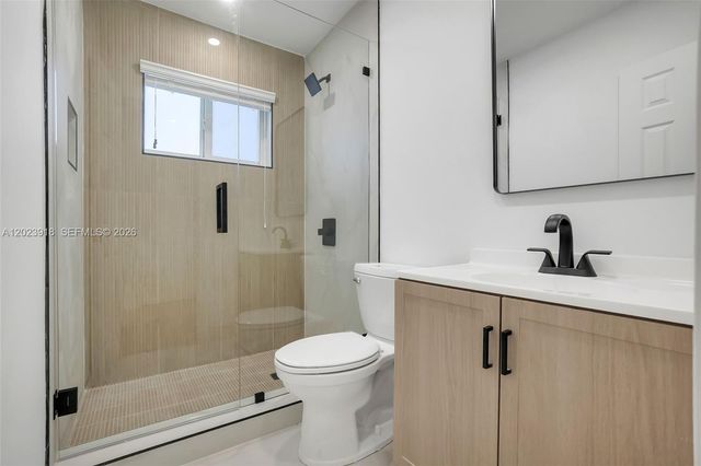 7971 NW 179th St, Hialeah, FL 33015