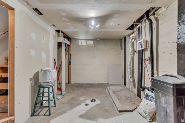 848 N OAKLEY ST, Salt Lake City, UT 84116