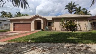8929 NW 165th Terrace, Miami Lakes, FL 33018