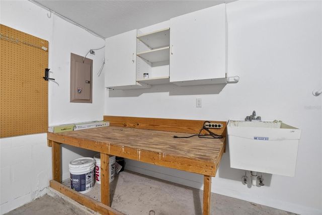 5714 HAWKGROVE PLACE, Lithia, FL 33547