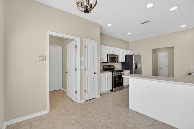 5714 HAWKGROVE PLACE, Lithia, FL 33547