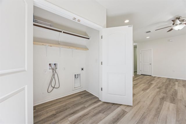 6401 Graymont DR, Austin, TX 78754