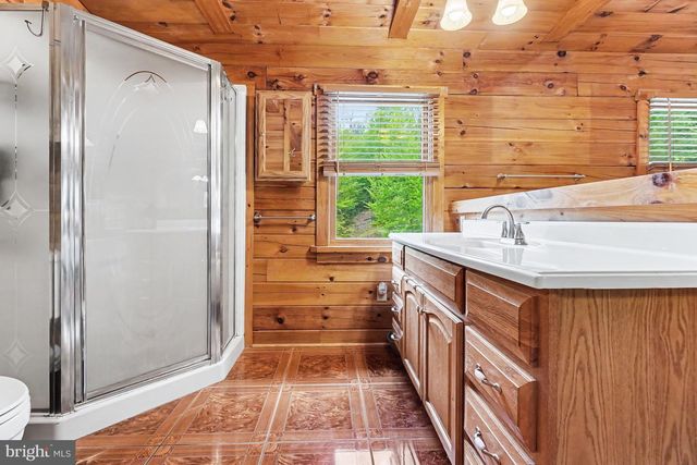 6386 CHAMBERSBURG RD, Fayetteville, PA 17222