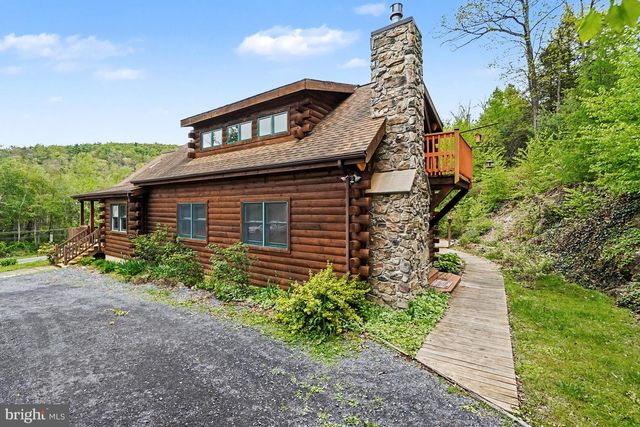 6386 CHAMBERSBURG RD, Fayetteville, PA 17222