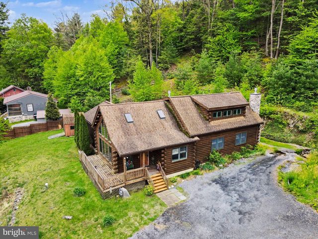 6386 CHAMBERSBURG RD, Fayetteville, PA 17222
