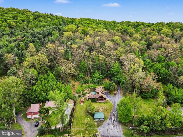6386 CHAMBERSBURG RD, Fayetteville, PA 17222