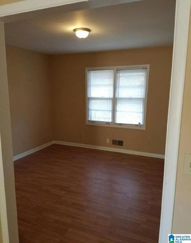 1812 DAMON CIRCLE, Tarrant, AL 35217