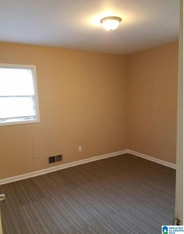 1812 DAMON CIRCLE, Tarrant, AL 35217