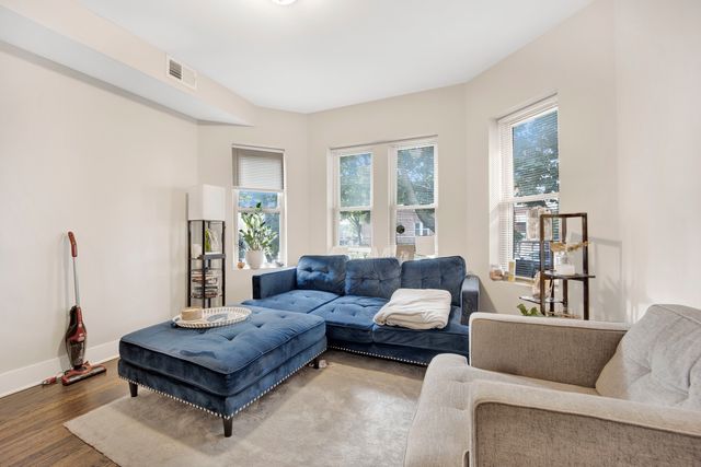 4502 W Montana Street 2, Chicago, IL 60639