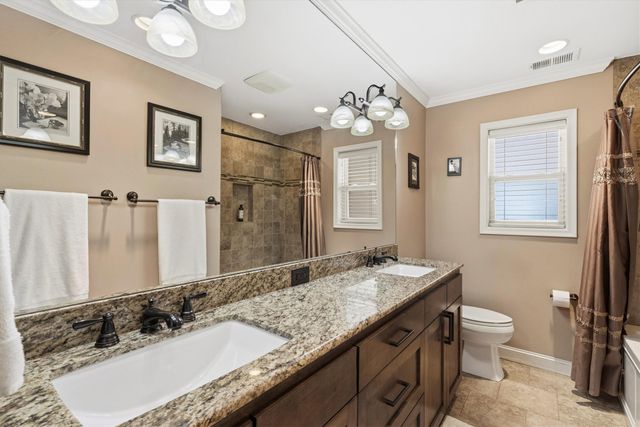 6256 Saratoga Circle, Dallas, TX 75214